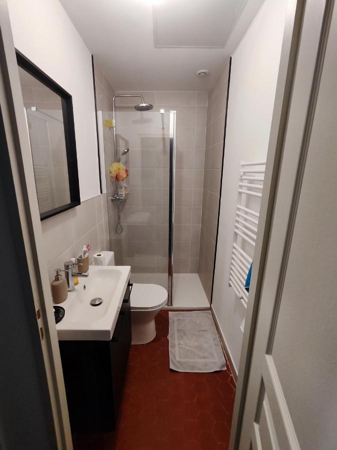 Bright And Modern 3-Bedroom Apartment, 90M2 With Air Condition, In بزييه المظهر الخارجي الصورة